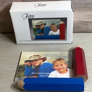 Fetch International Inc. L97482 Acrylic 5 X 7 Frame